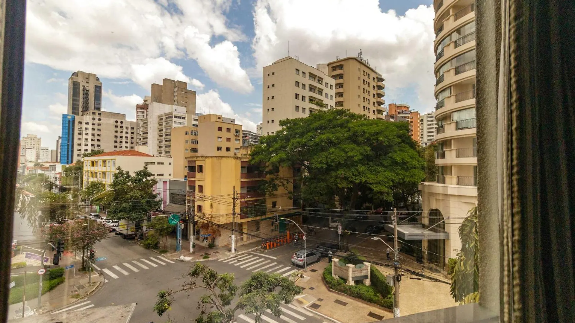 Staycy Jesuino Arruda Itaim Sao Paulo 0*,